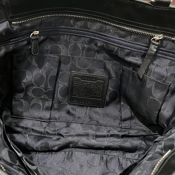 COACH Black Leather Tote Bag Laptop Commuter Expandable Tote Tassel Detail - Picture 4 of 9